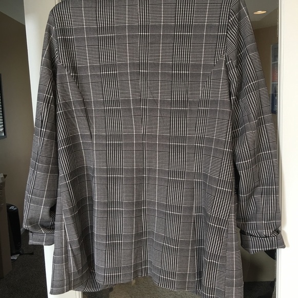NWOT - One 5 One Blazer - Plaid - Woman’s - Picture 4 of 8